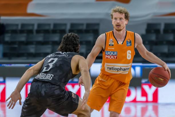 随着更多年 随着更多年