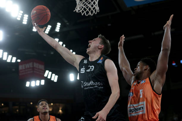 准确命中目 准确命中目